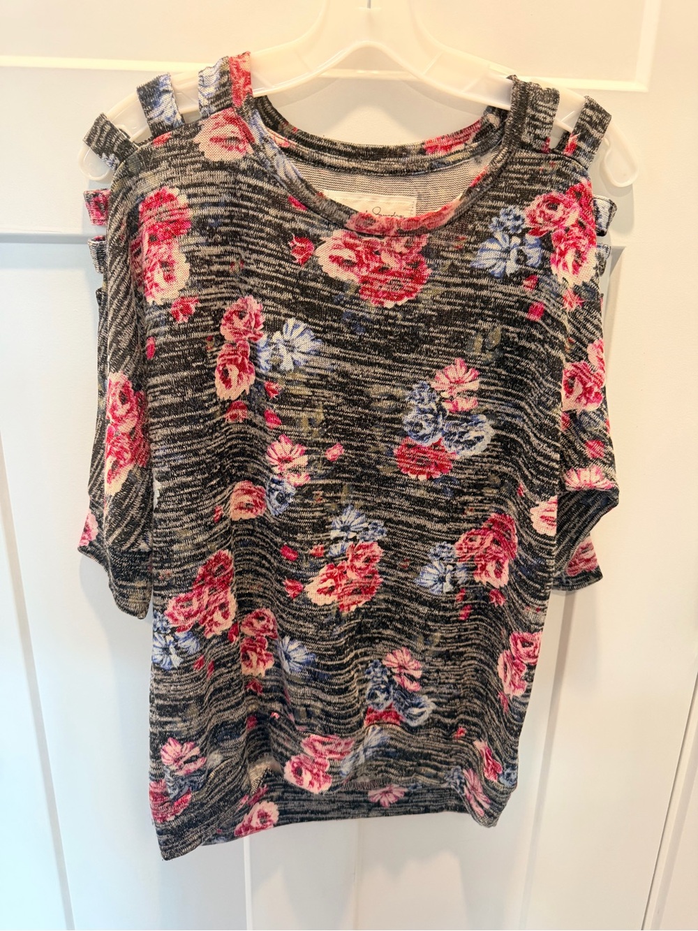 French Laundry Medium Floral Cold Shoulder Knit Top Gray Pink Blue